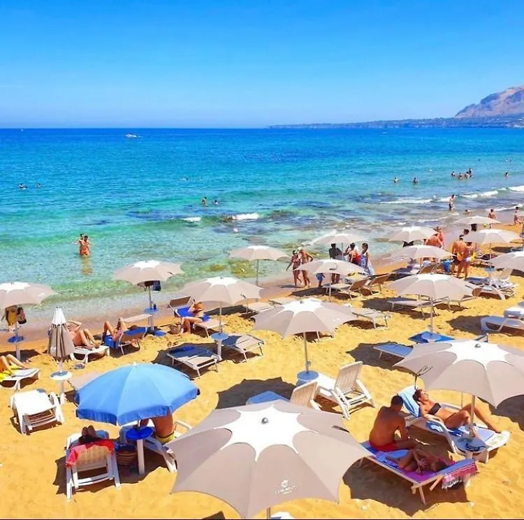 Appartamento Casa Vacanza Accetta Trappeto  Italia