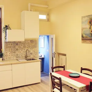 Colonne N° 15 Appartamento Parma